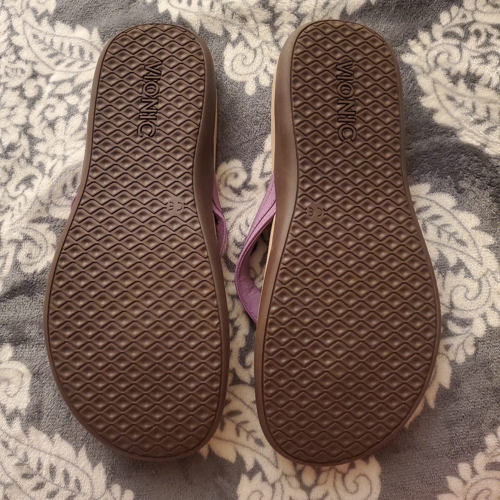 Vionic Sandals - Picture 2 of 4
